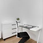 Plac Unii By Renters דירה גדינייה