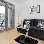 Plac Unii By Renters דירה גדינייה