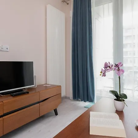 Plac Unii By Renters Apartment Gdynia