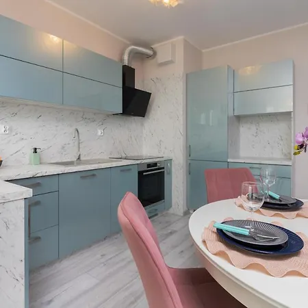 Plac Unii By Renters Appartamento