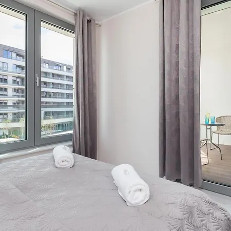 Plac Unii By Renters * 그디니아