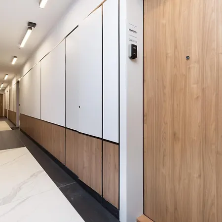 아파트 Plac Unii By Renters *