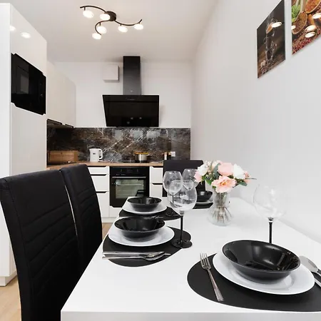 Plac Unii By Renters 그디니아