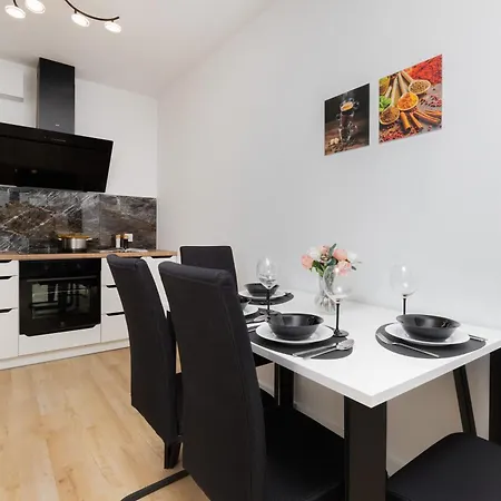 Plac Unii By Renters *