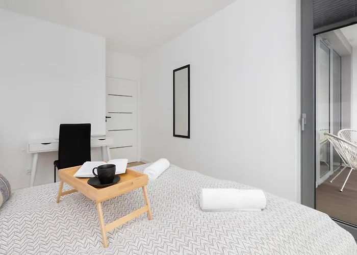 Apartment Plac Unii By Renters *