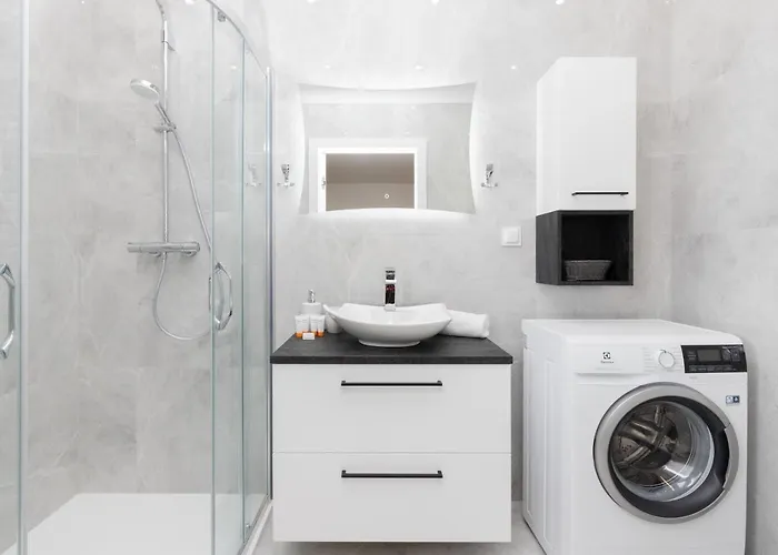 Plac Unii By Renters Apartment *